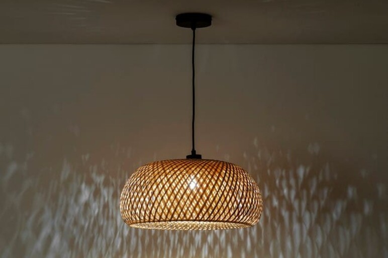 Lámpara de bambú